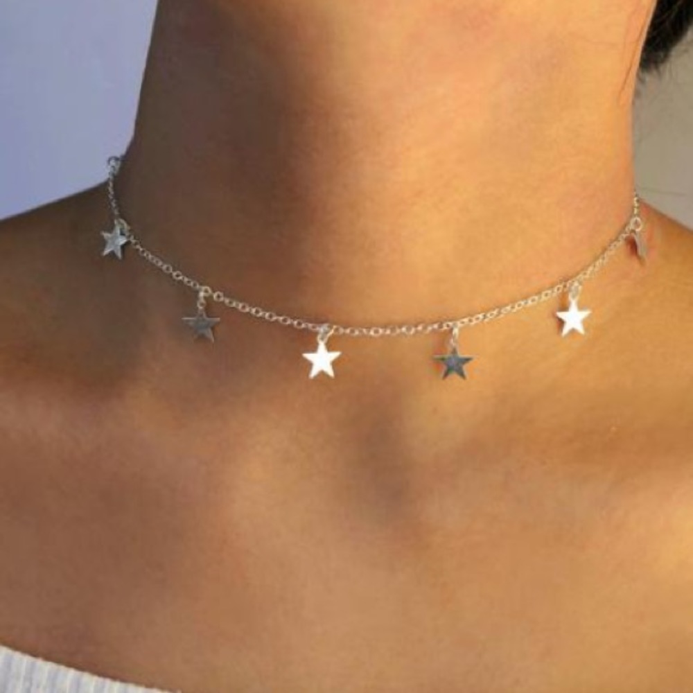 Star chocker necklace